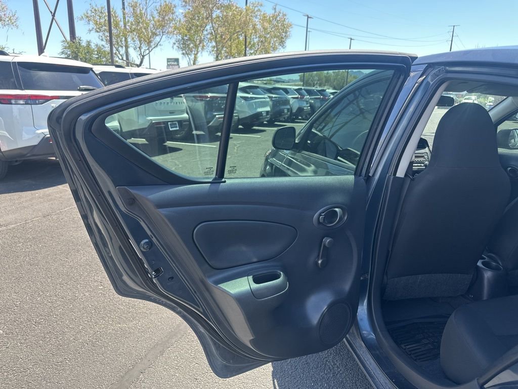 Used 2015 Nissan Versa S Plus FWD image 7
