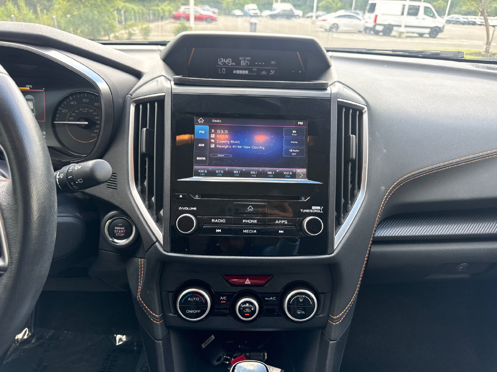Used 2022 Subaru Crosstrek 2.0i Premium w/ Moonroof Package AWD/4WD image 18