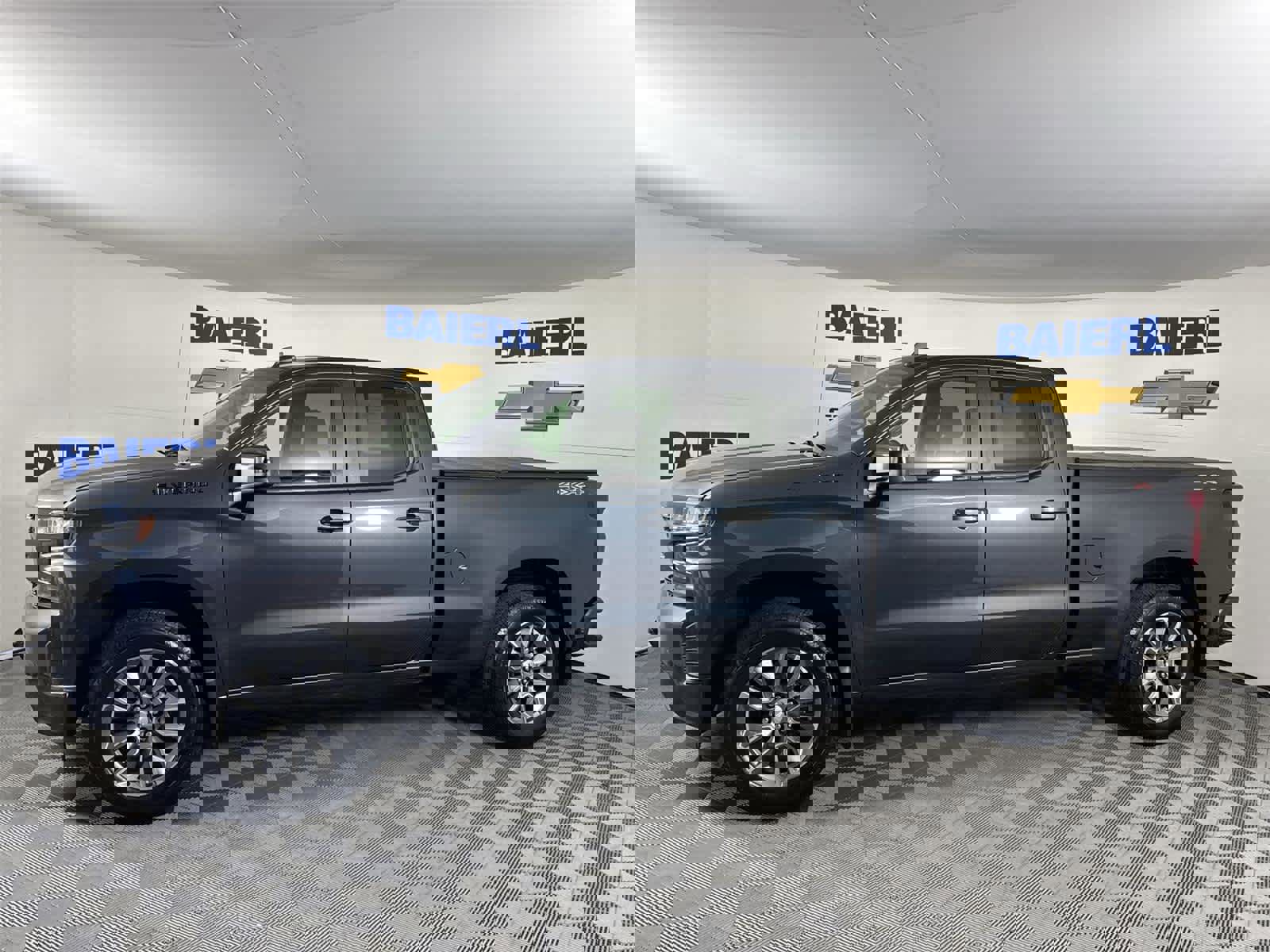 Used 2020 Chevrolet Silverado 1500 RST w/ All-Star Edition image 2