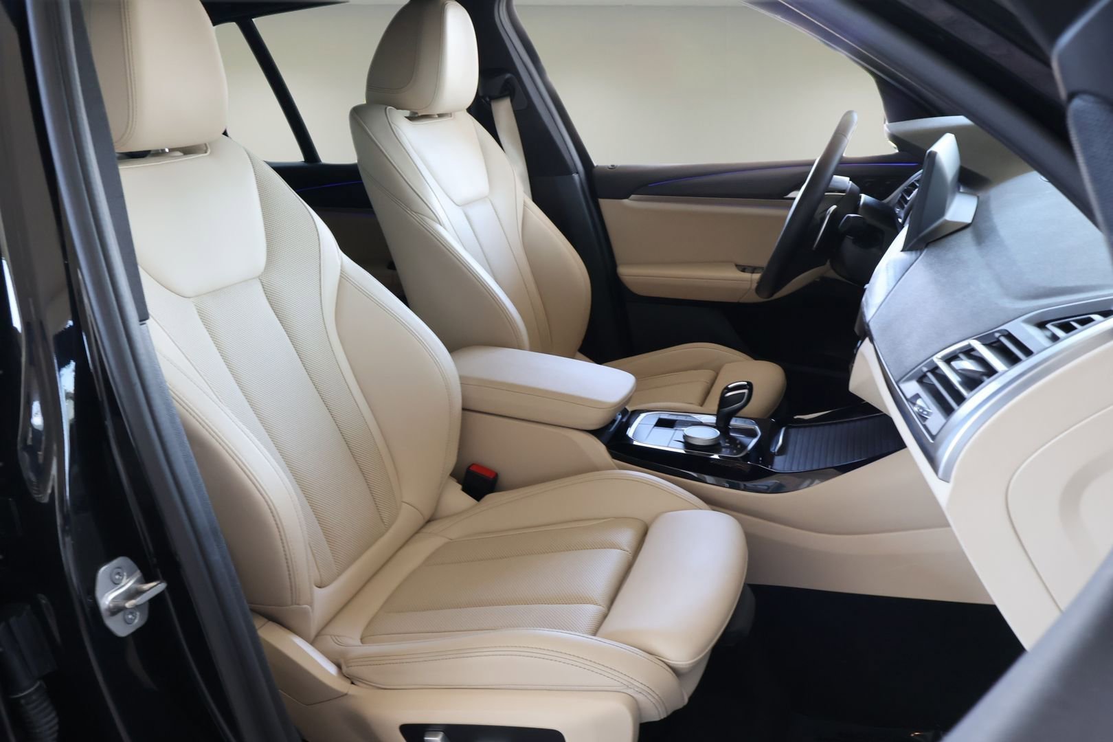 Used 2022 BMW X3 xDrive30i w/ Premium Package 2 image 20