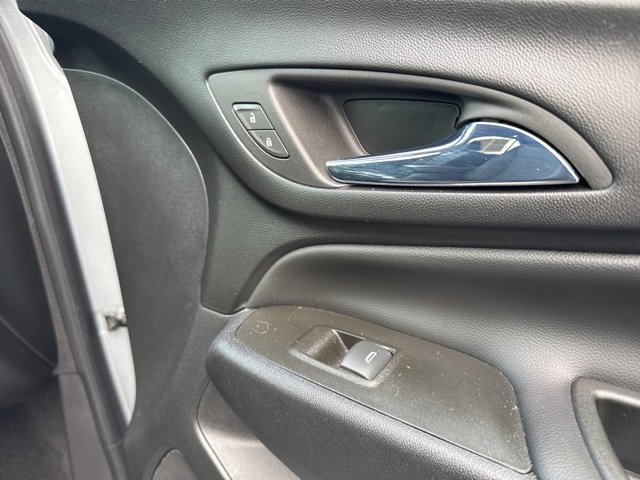 Used 2023 Chevrolet Equinox LT image 23