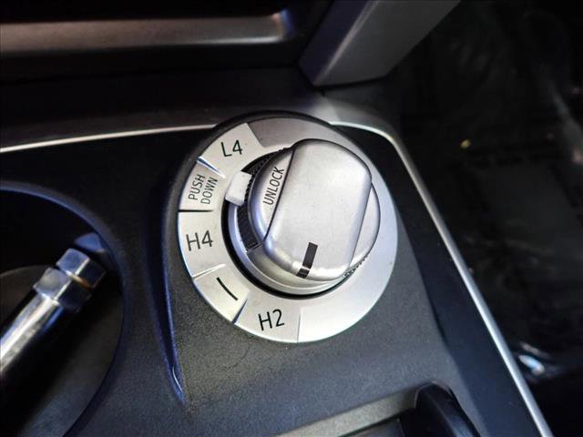 Used 2018 Toyota 4Runner SR5 image 16