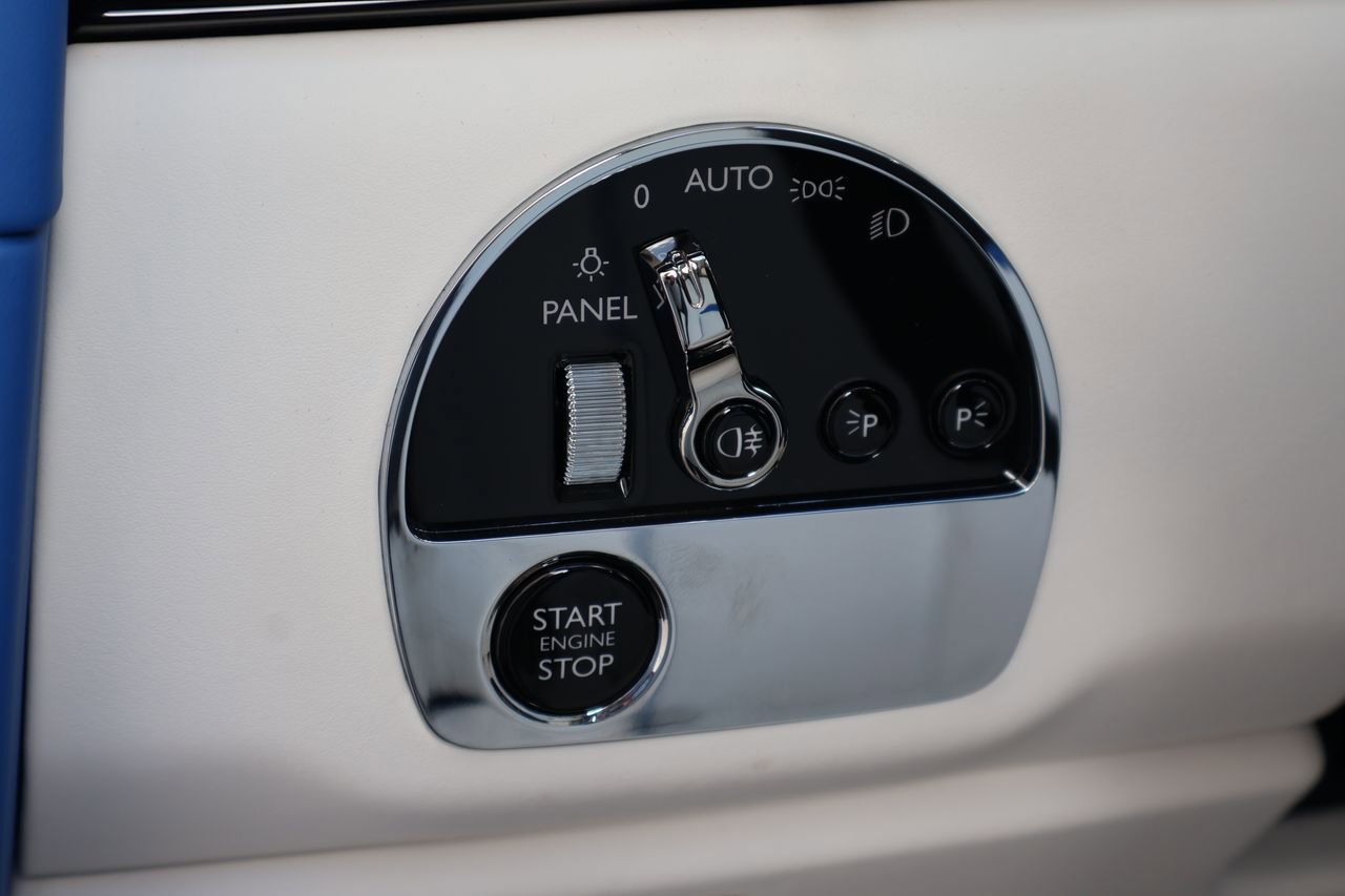 New 2026 Rolls-Royce Cullinan AWD/4WD image 28