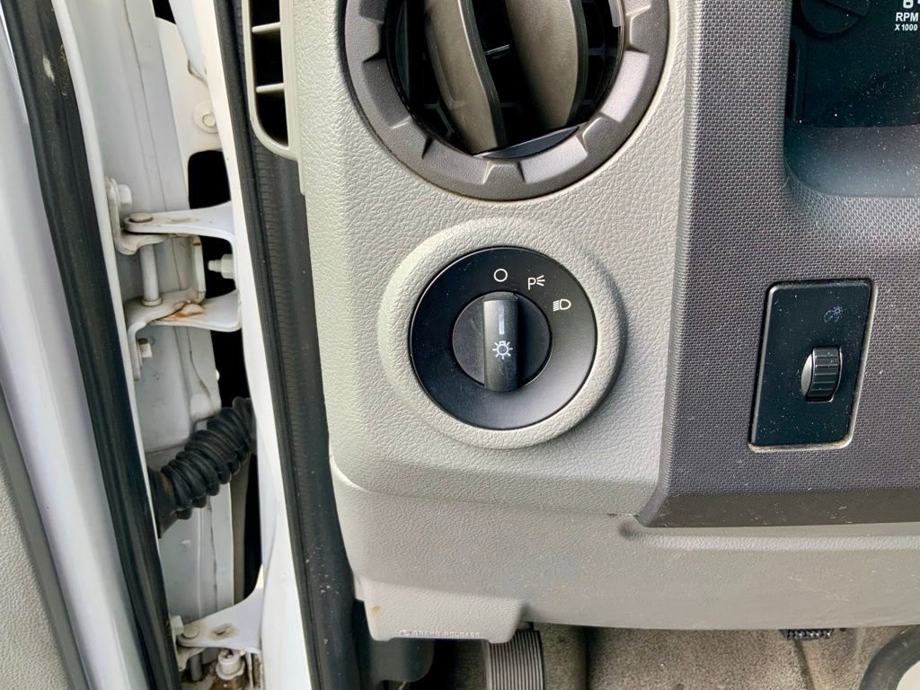 Used 2012 Ford E-350 and Econoline 350 XL w/ PWR Windows & Locks Group RWD image 18