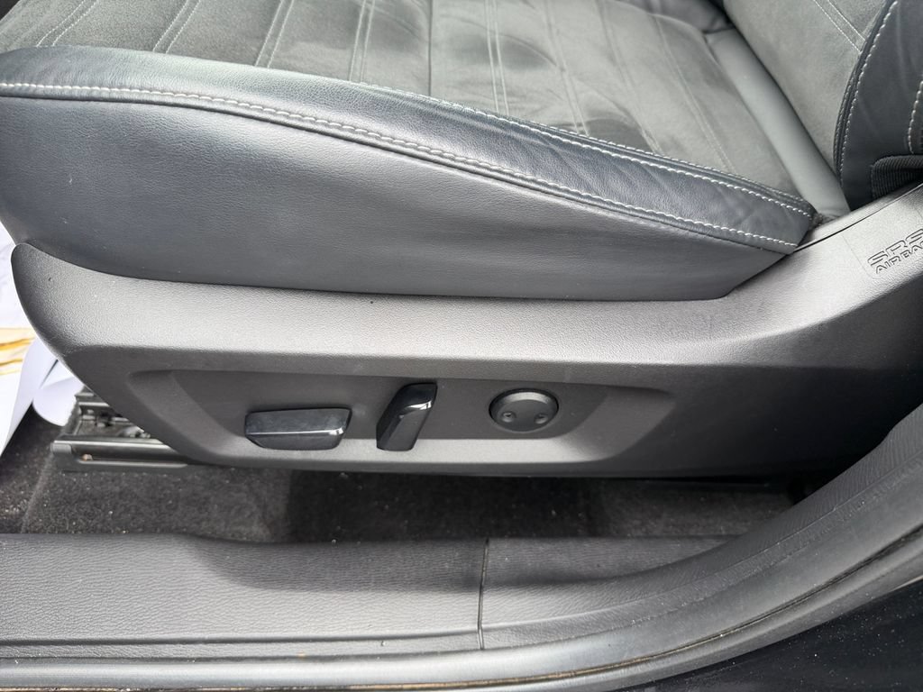 Used 2023 Mitsubishi Outlander SE AWD/4WD image 13