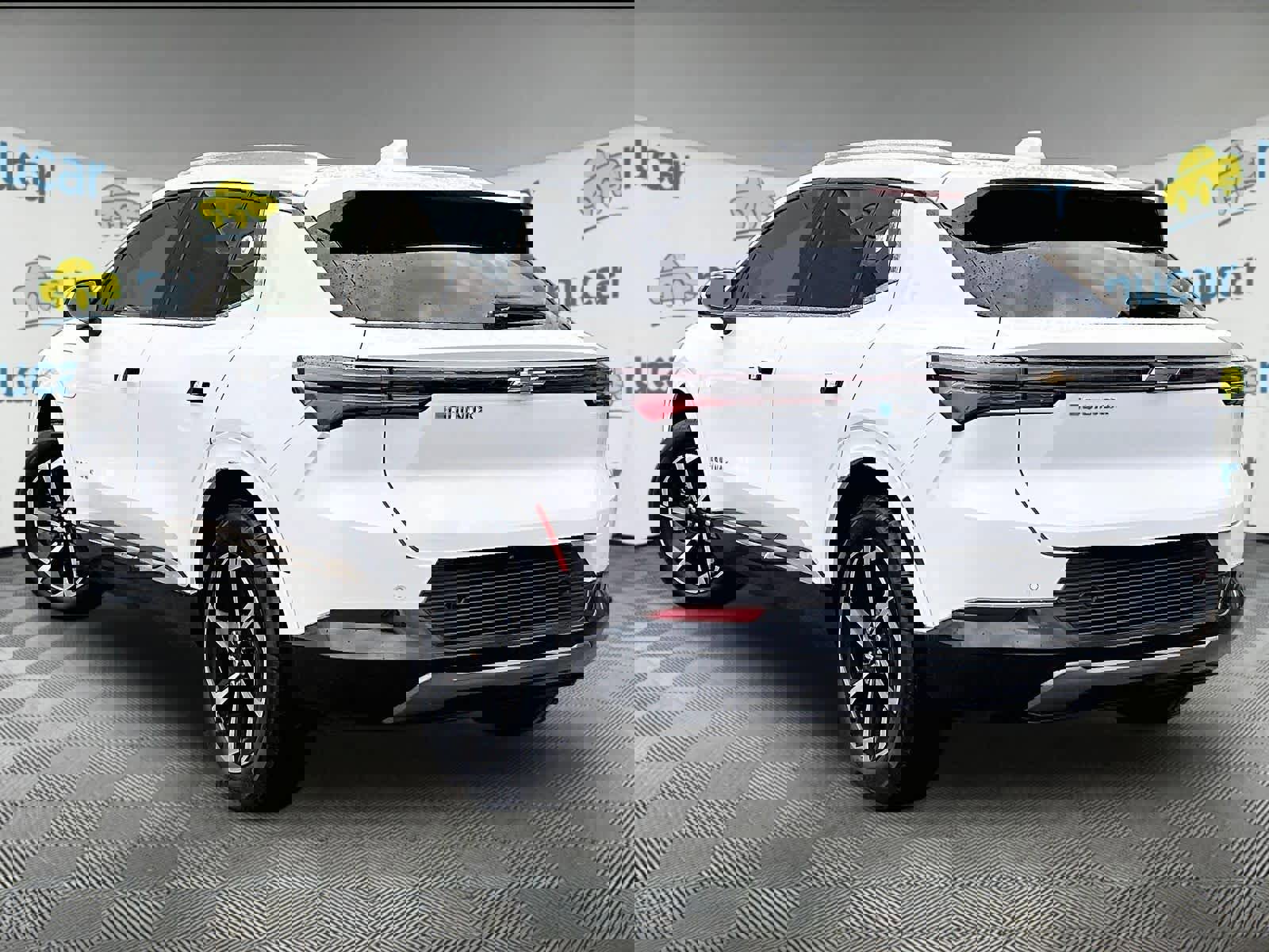 Used 2025 Chevrolet Equinox EV LT image 4