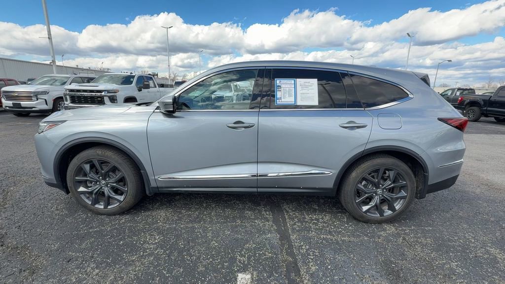 Used 2023 Acura MDX SH-AWD w/ Technology Package image 5