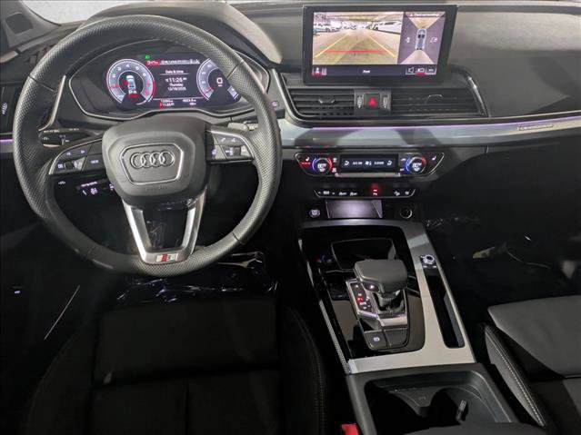 Certified 2025 Audi Q5 2.0T Premium Plus image 18