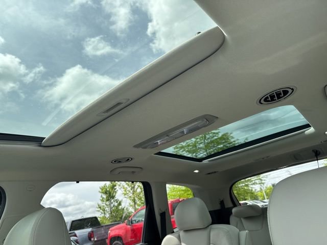 Certified 2022 Kia Telluride SX w/ Nightfall Edition Package AWD/4WD image 11