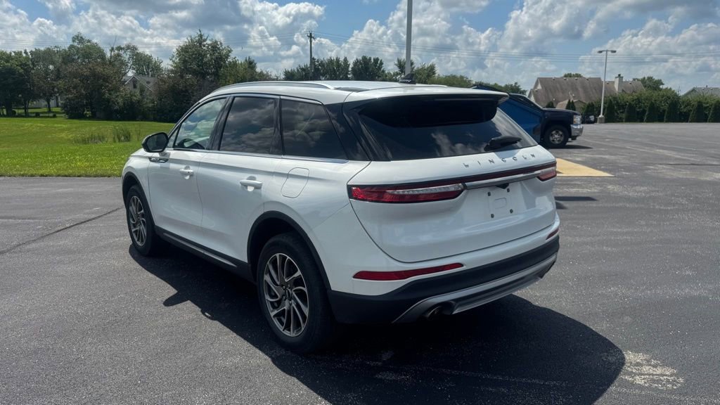 Used 2022 Lincoln Corsair FWD w/ Equipment Group 101A image 5