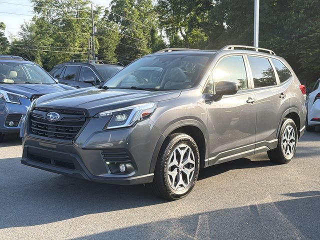 Used 2024 Subaru Forester Premium AWD/4WD image 5