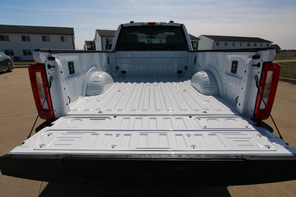 New 2026 Ford F350 XL w/ FX4 Off-Road Package AWD/4WD image 11