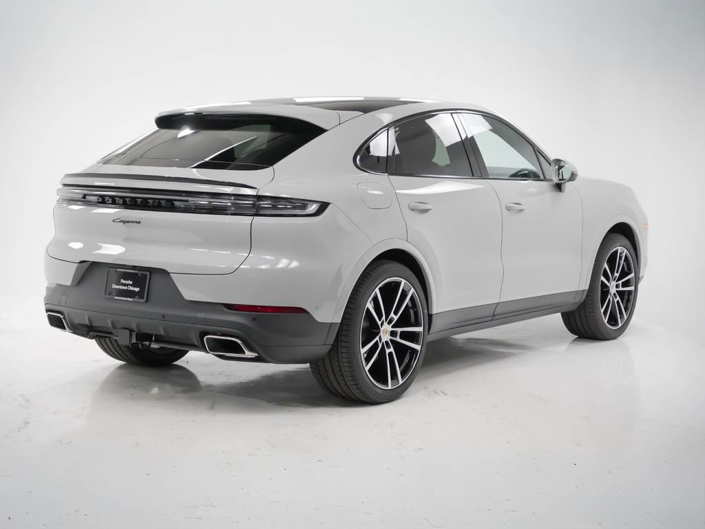 Used 2025 Porsche Cayenne Coupe AWD/4WD image 10