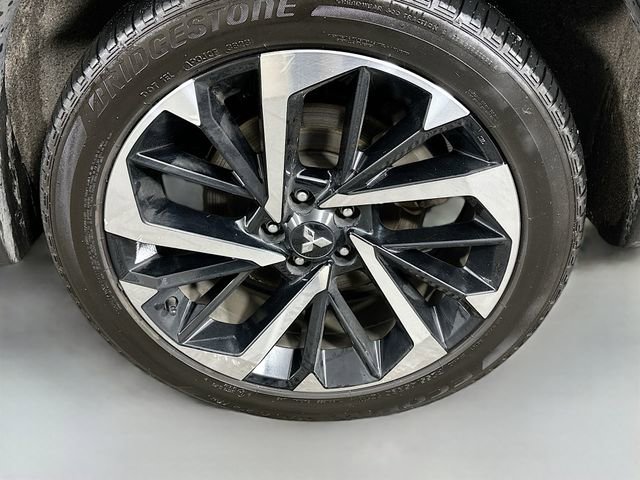 Used 2024 Mitsubishi Outlander SE image 31