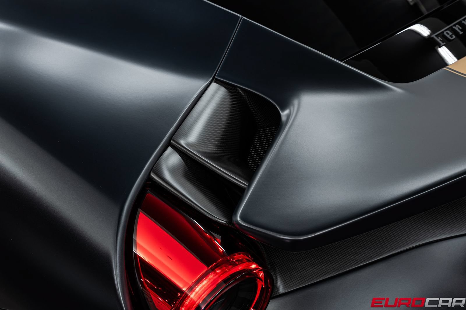 Used 2020 Ferrari 488 Pista Coupe RWD image 29