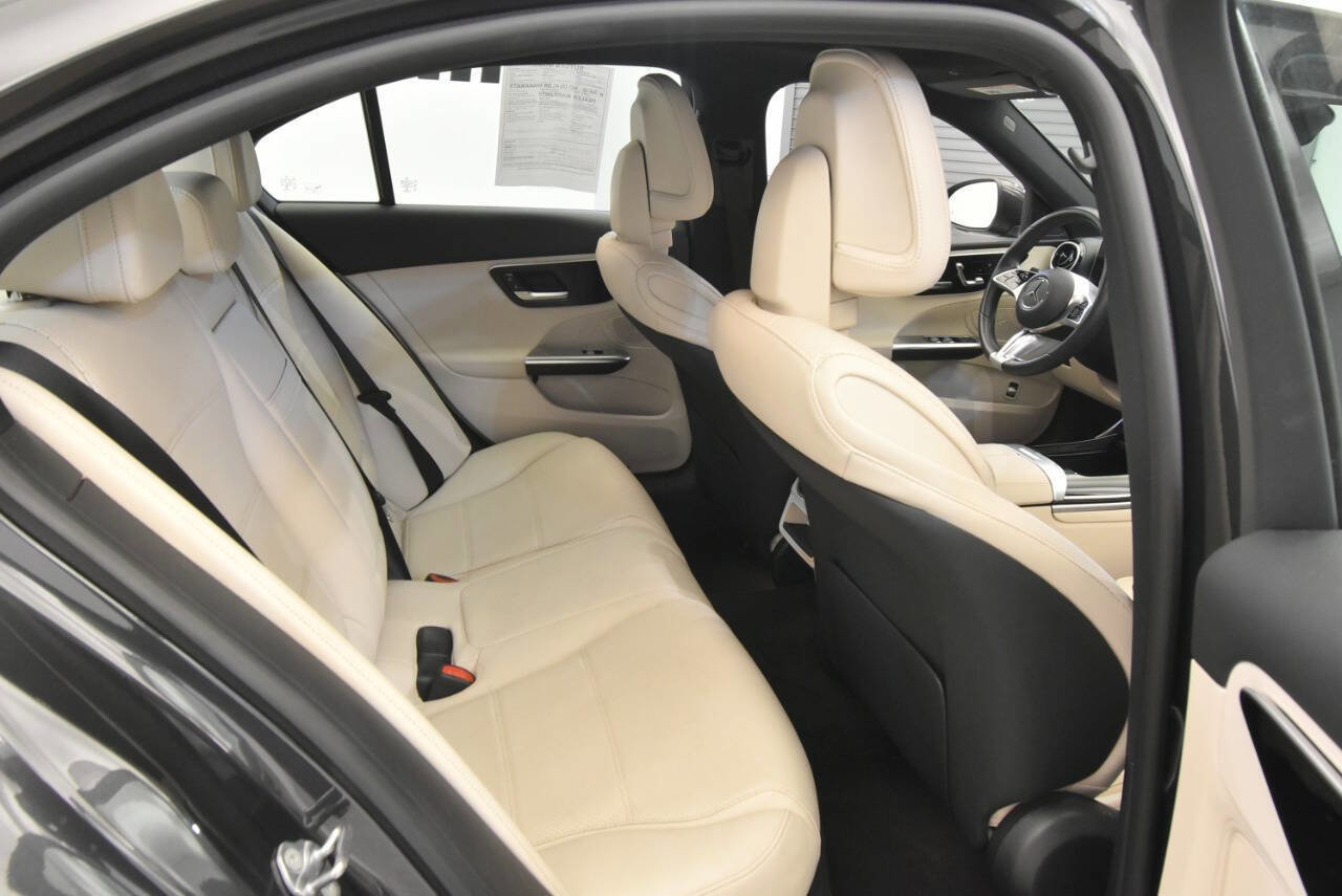 Used 2023 Mercedes-Benz C 300 4MATIC Sedan image 21