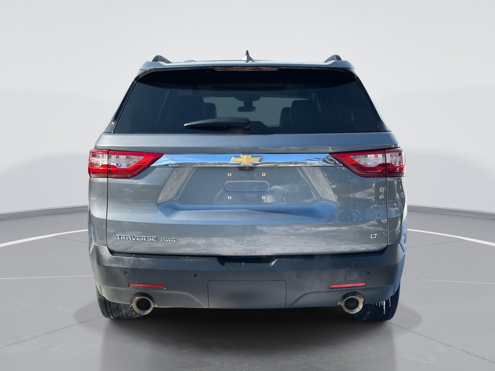 Used 2019 Chevrolet Traverse LT w/ LT Premium Package AWD/4WD image 3