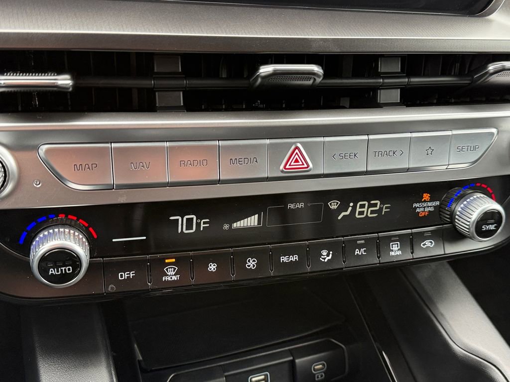 Certified 2023 Kia Telluride LX image 18