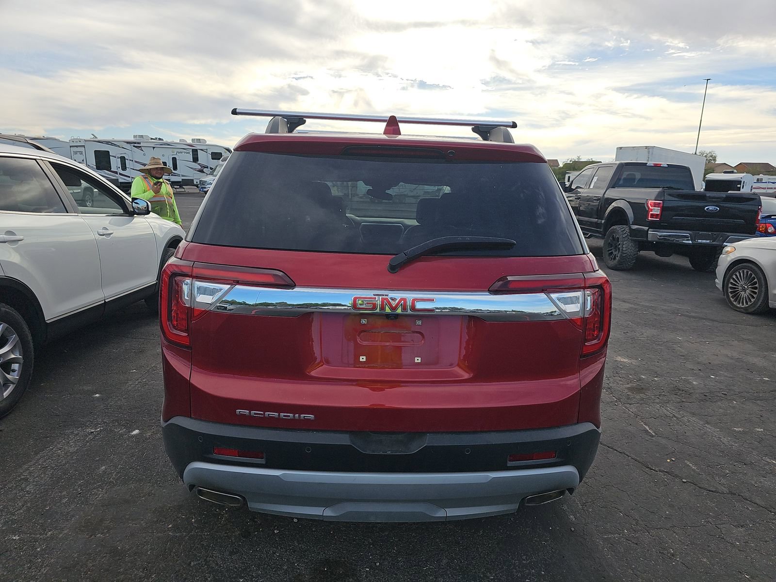 Used 2023 GMC Acadia SLT w/ Technology Package image 5