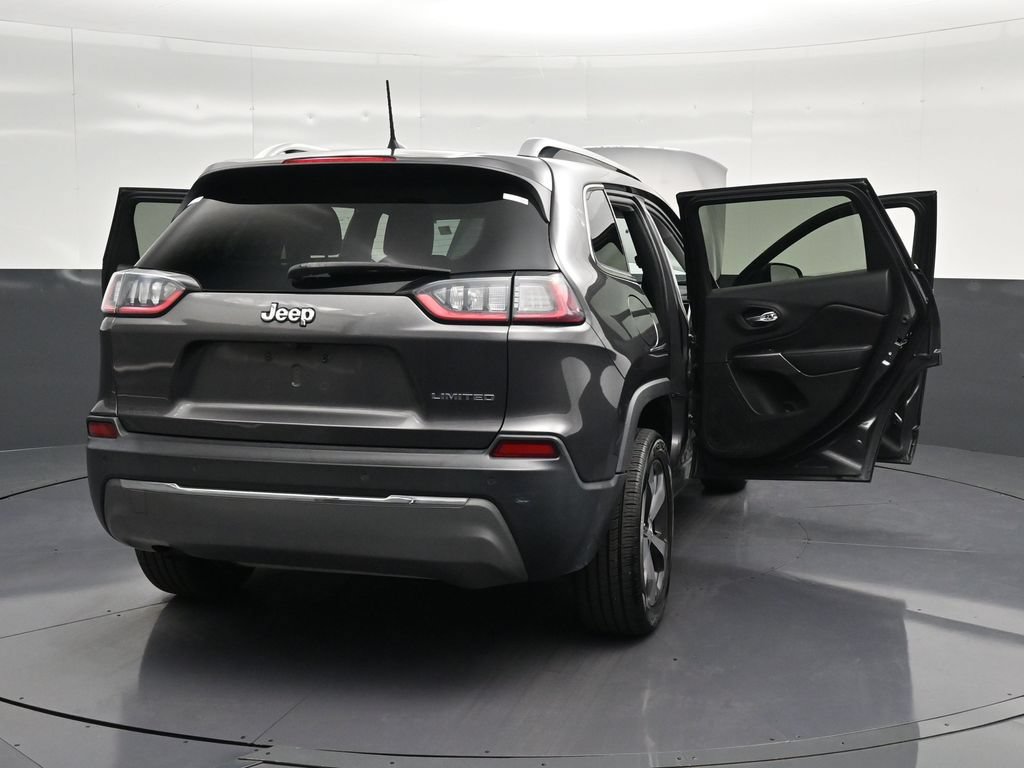 Used 2020 Jeep Cherokee Limited FWD image 26