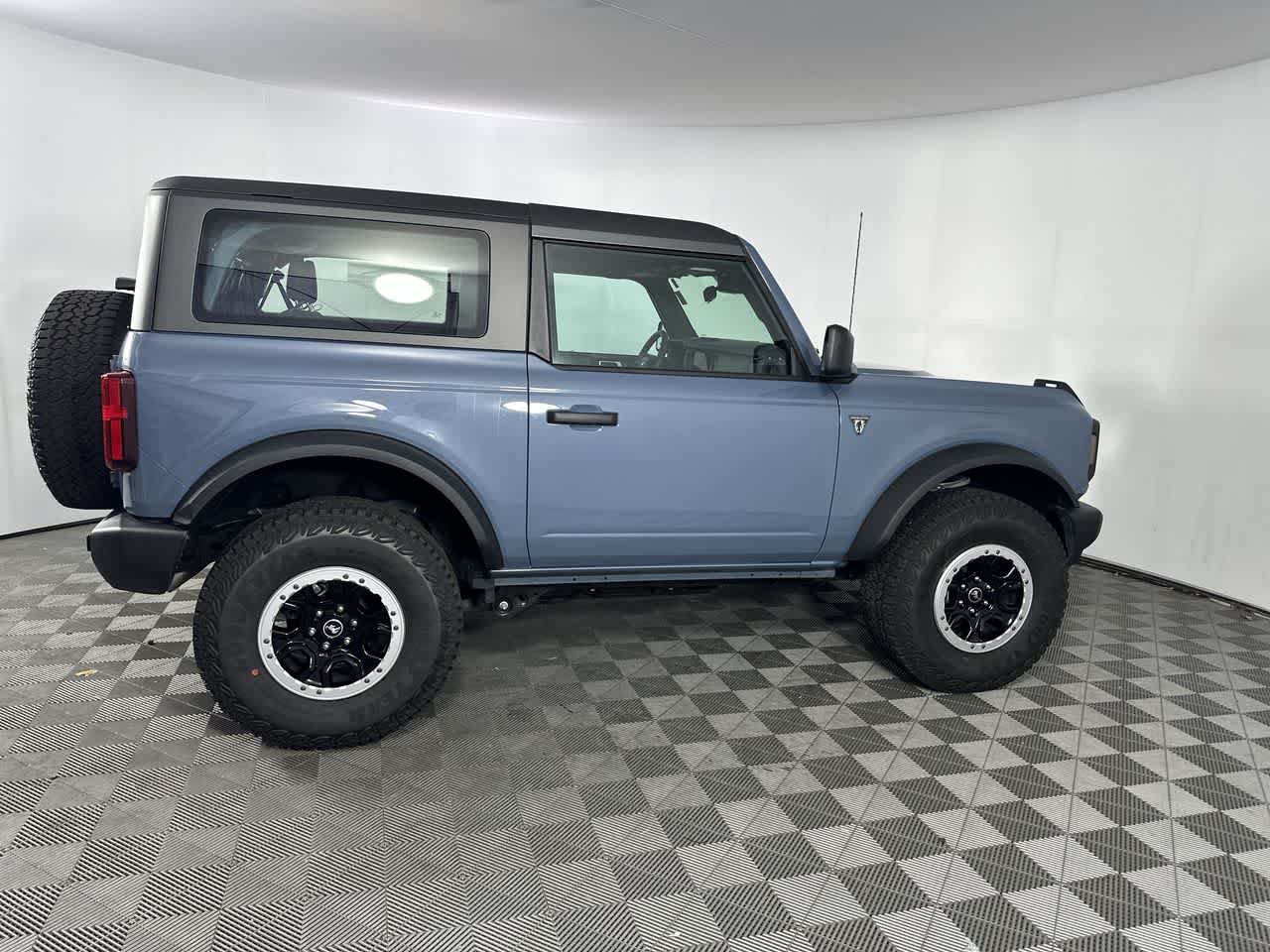 Used 2025 Ford Bronco 2-Door w/ Sasquatch Package AWD/4WD image 9