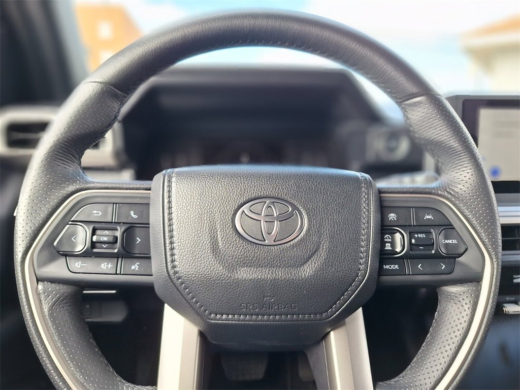 Used 2025 Toyota 4Runner SR5 image 16