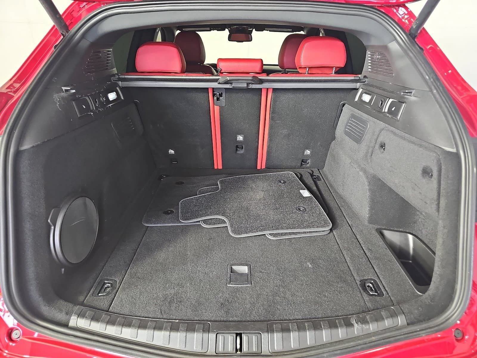Used 2024 Alfa Romeo Stelvio Veloce AWD/4WD image 12