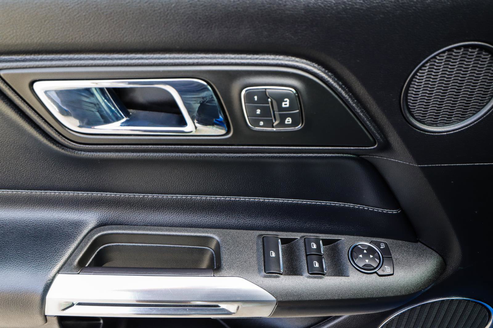 Used 2017 Ford Mustang Premium w/ Equipment Group 201A image 38