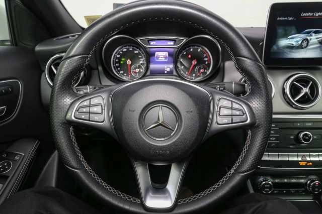 Used 2018 Mercedes-Benz GLA 250 4MATIC image 28