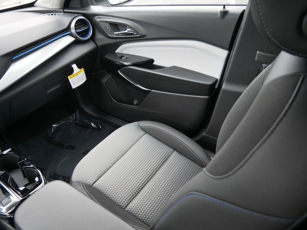 New 2026 Chevrolet Trax LT w/ Driver Confidence Package image 17