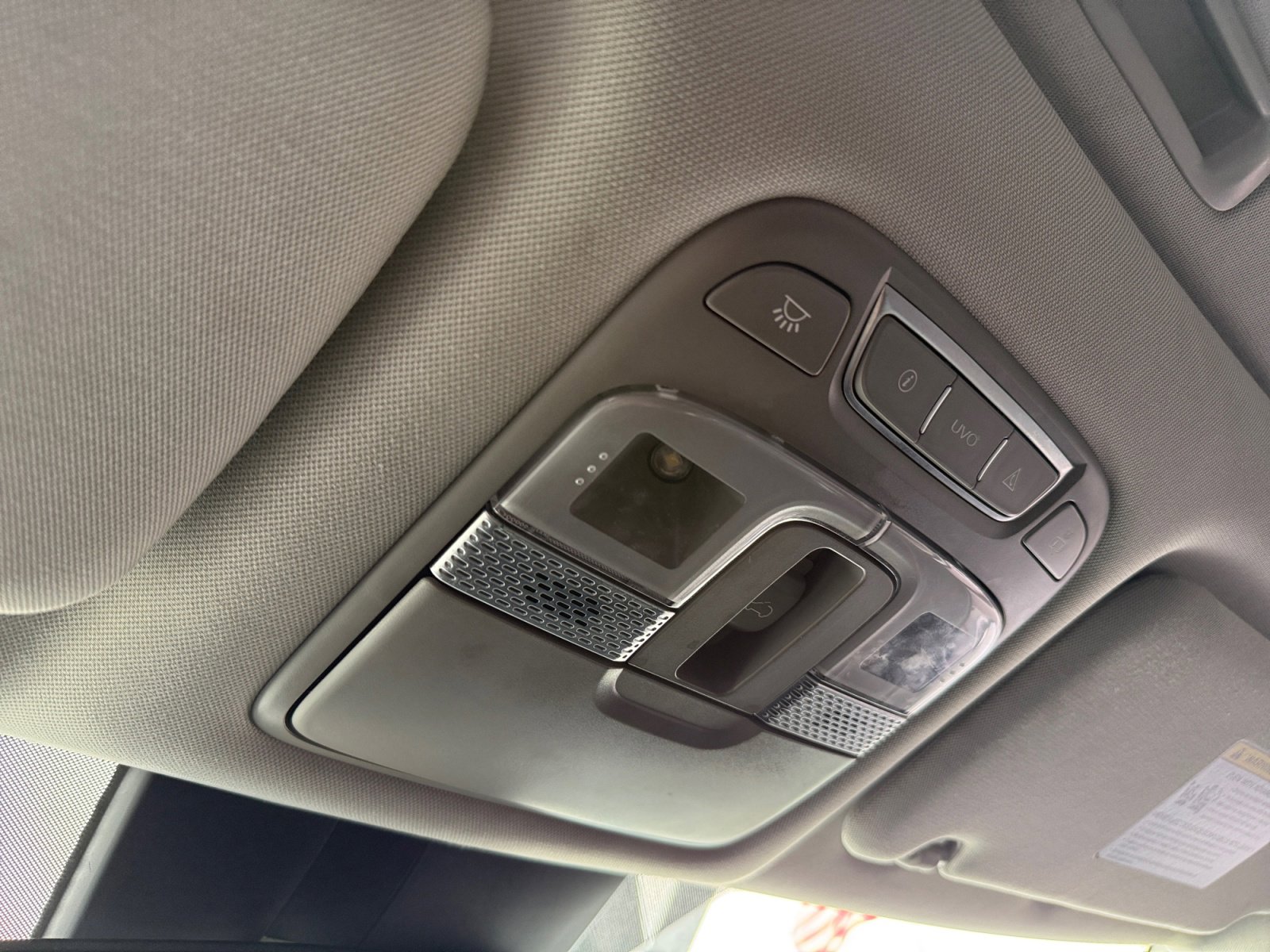 Used 2020 Kia Telluride S FWD image 19