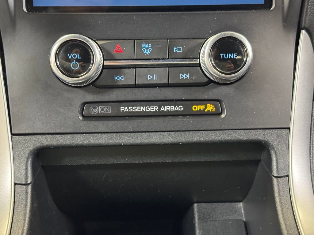 Used 2022 Ford Edge ST-Line w/ Class II Trailer Tow Package AWD/4WD image 40