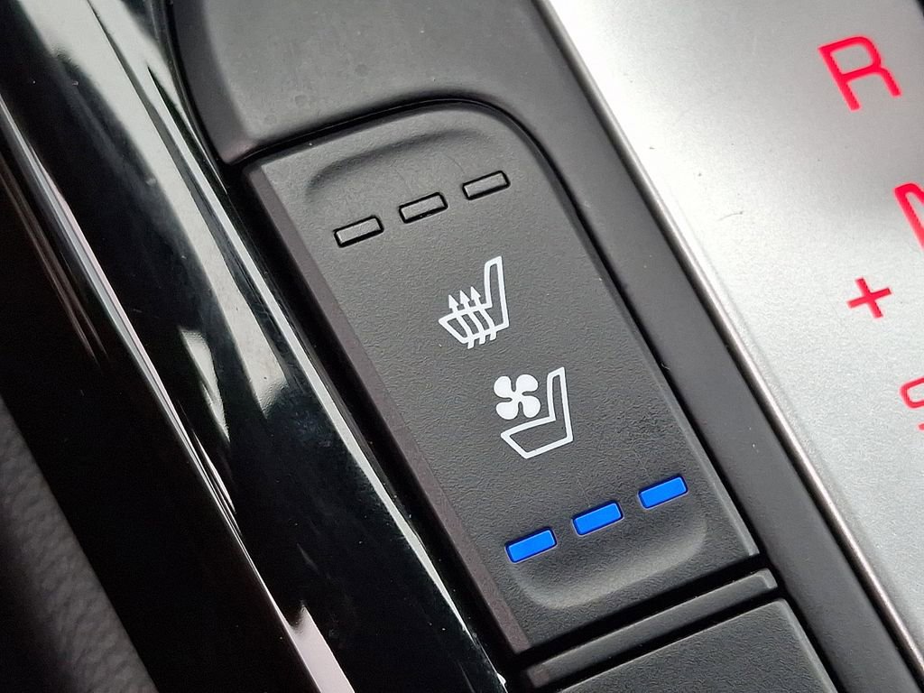 Used 2024 Kia Forte GT-Line w/ GT-Line Premium Package image 26