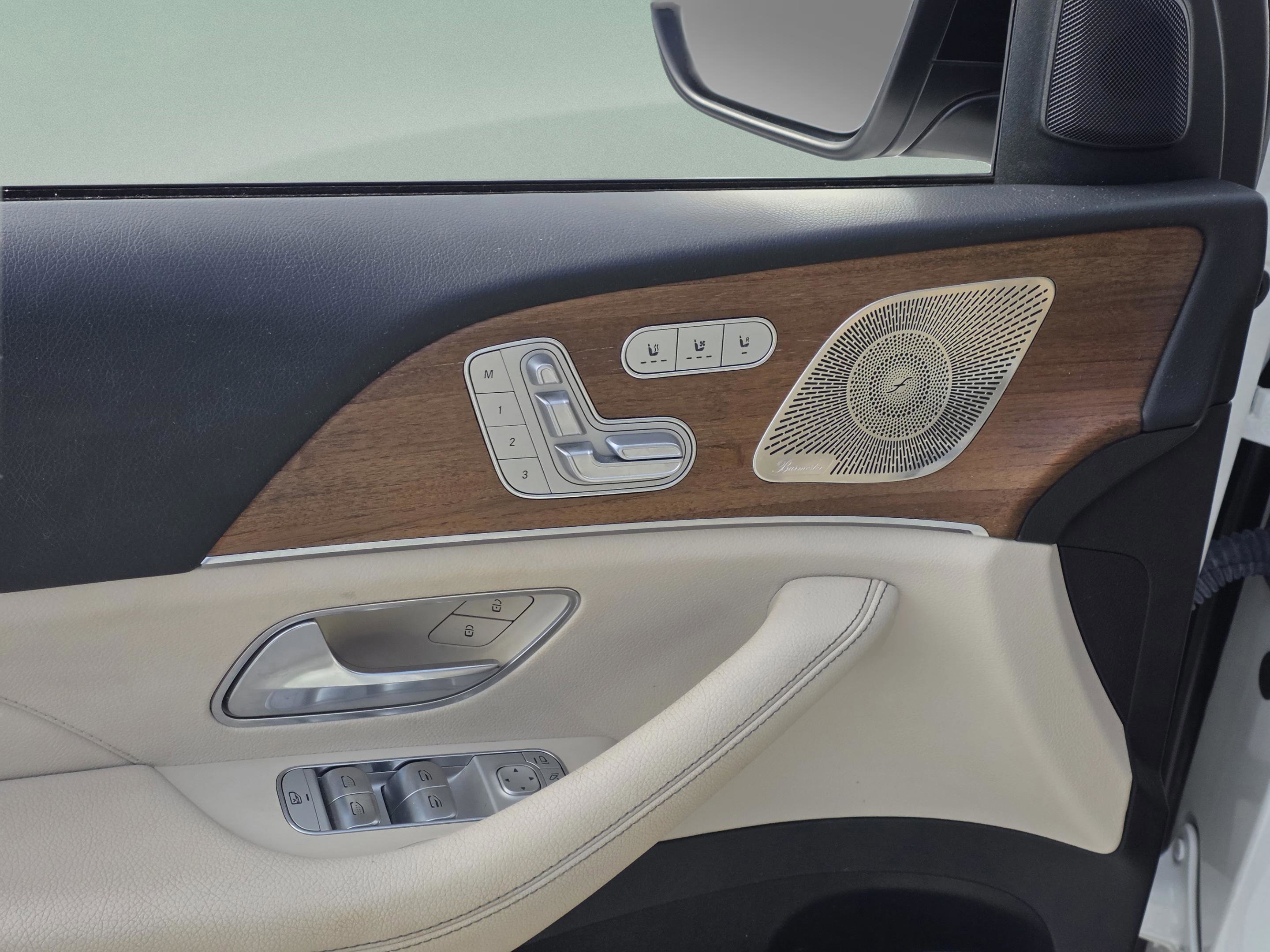 Used 2022 Mercedes-Benz GLS 450 4MATIC image 10