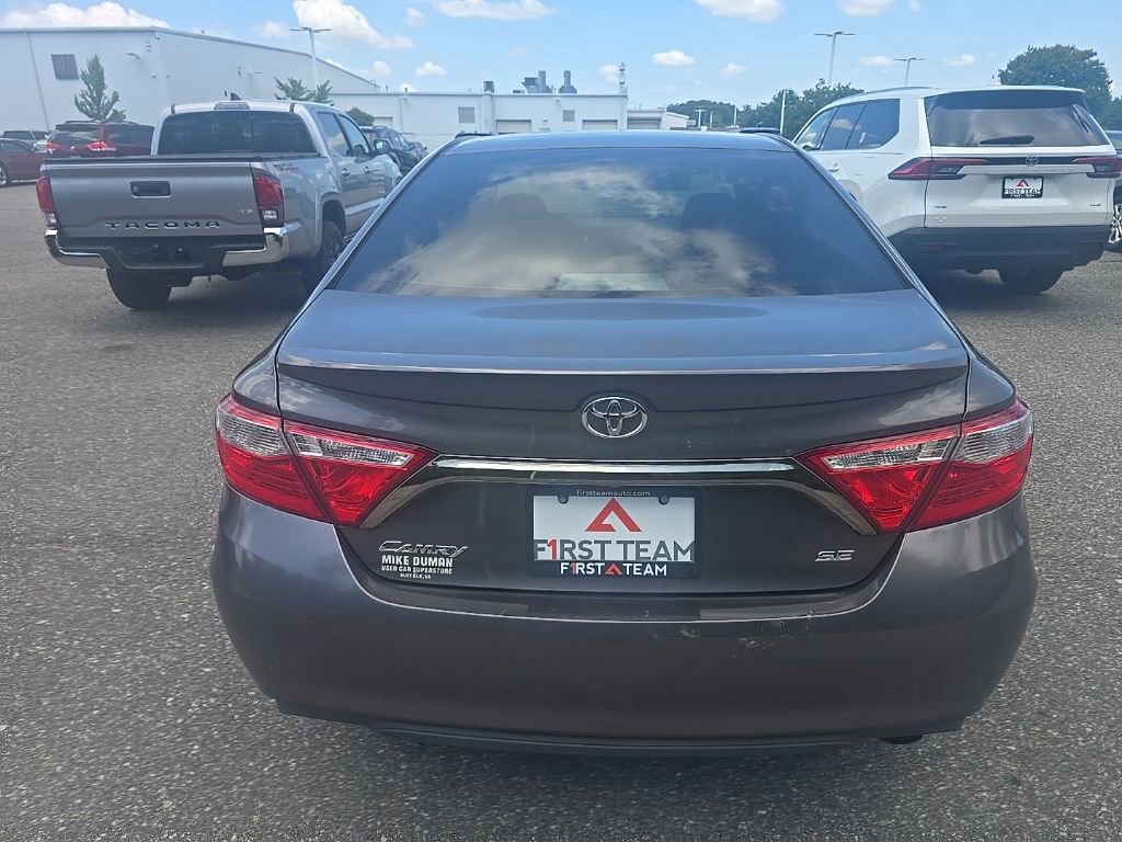 Used 2016 Toyota Camry SE FWD image 6