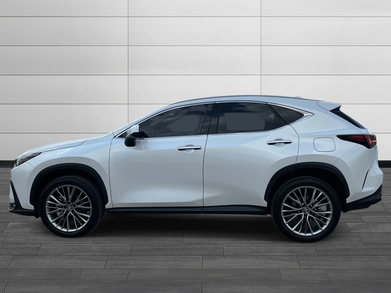 Used 2025 Lexus NX 350h AWD w/ Premium Package image 6