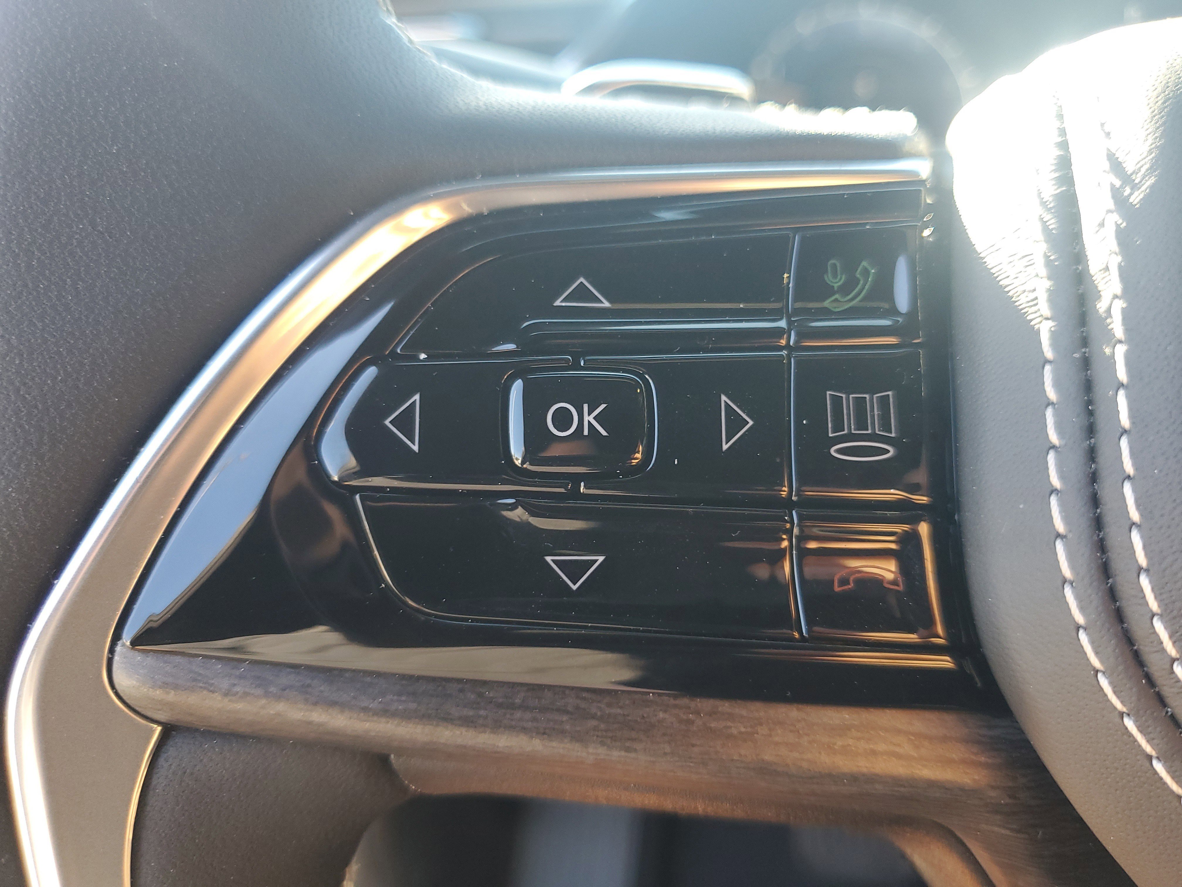 Used 2025 Jeep Grand Cherokee L Overland w/ Luxury Tech Group IV image 20