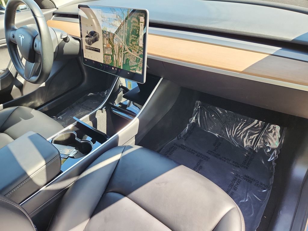 Used 2019 Tesla Model 3 image 26