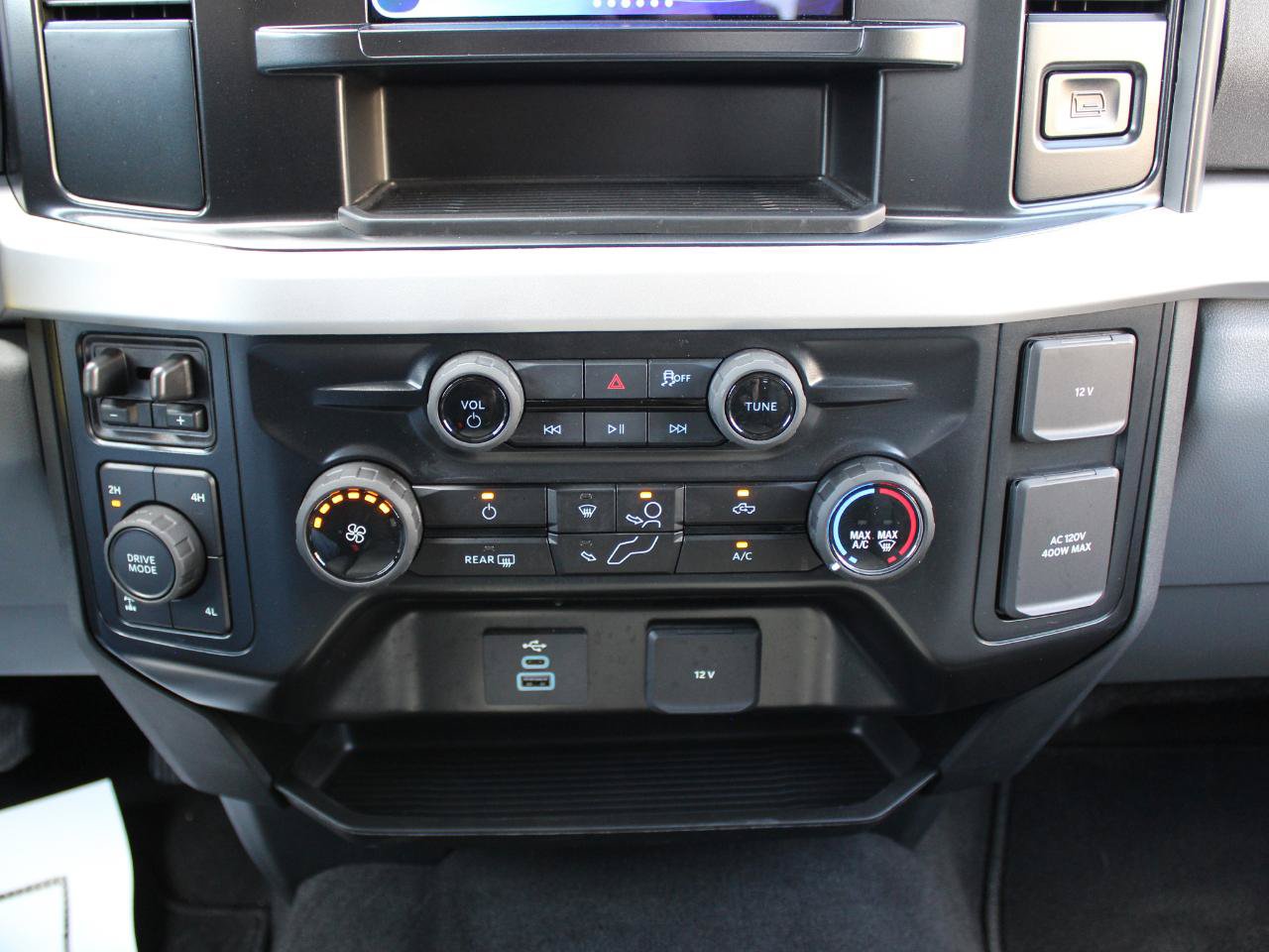 Used 2025 Ford F350 XLT AWD/4WD image 32