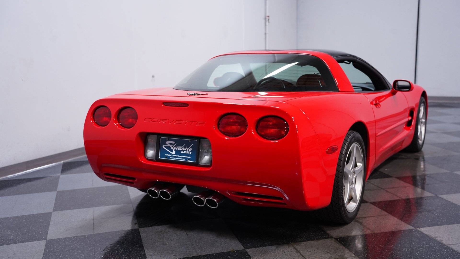 Used 2000 Chevrolet Corvette Coupe w/ Memory Pkg image 10