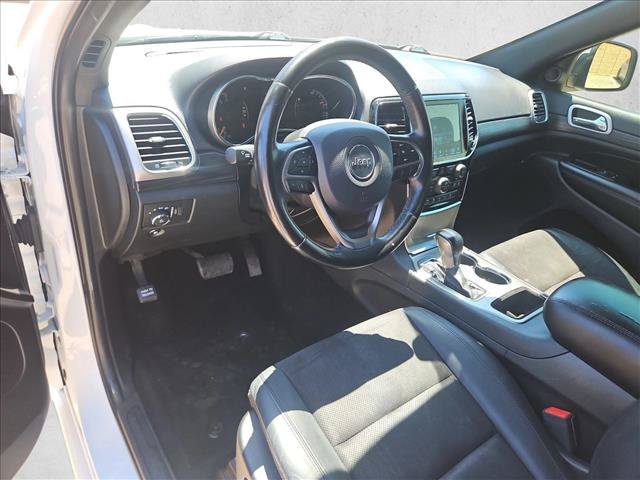 Used 2020 Jeep Grand Cherokee Altitude RWD image 18