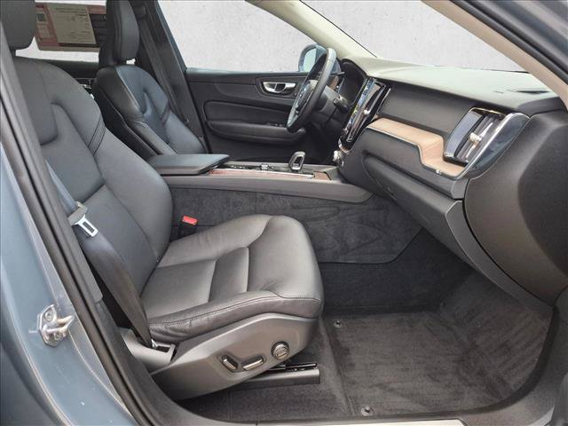 Used 2022 Volvo XC60 T8 Inscription Expression AWD/4WD image 19