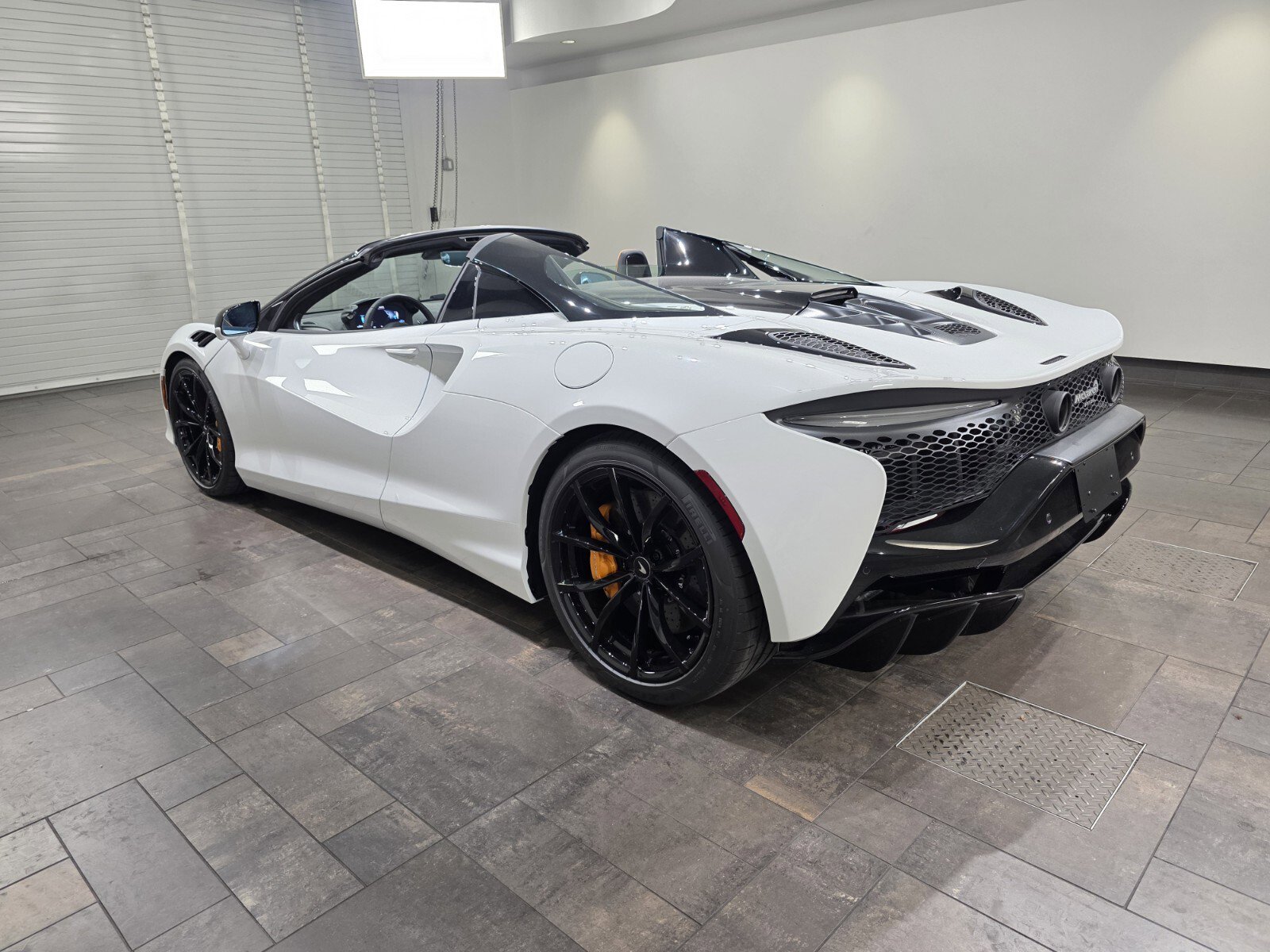 New 2026 McLaren Artura Spider image 4