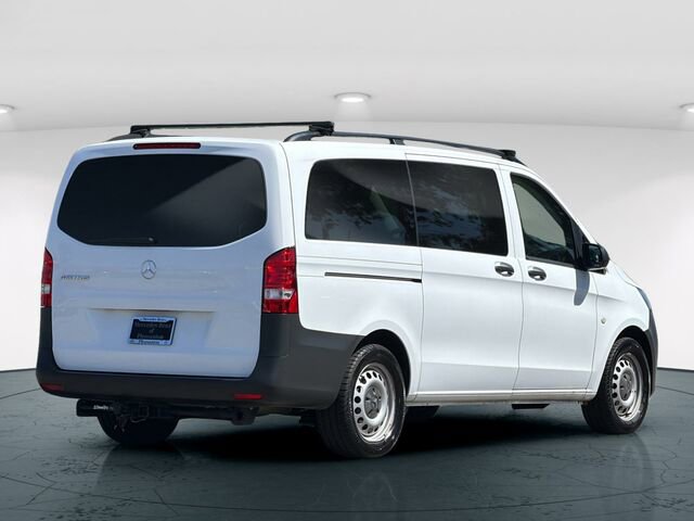 Used 2016 Mercedes-Benz Metris Passenger image 7