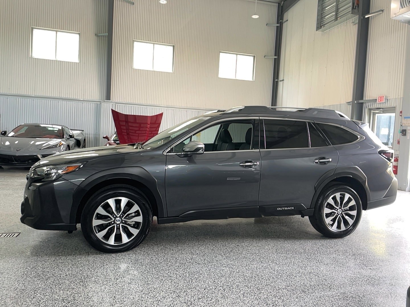 Used 2025 Subaru Outback Touring XT w/ Tech Package 3 AWD/4WD image 5