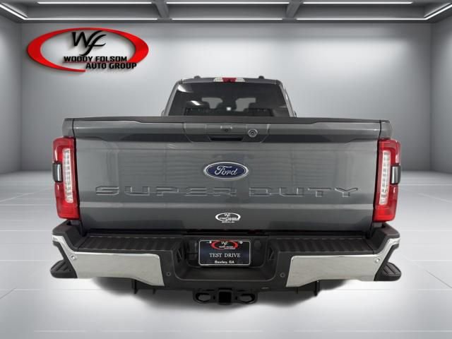 New 2026 Ford F350 4x4 Crew Cab DRW Super Duty image 7