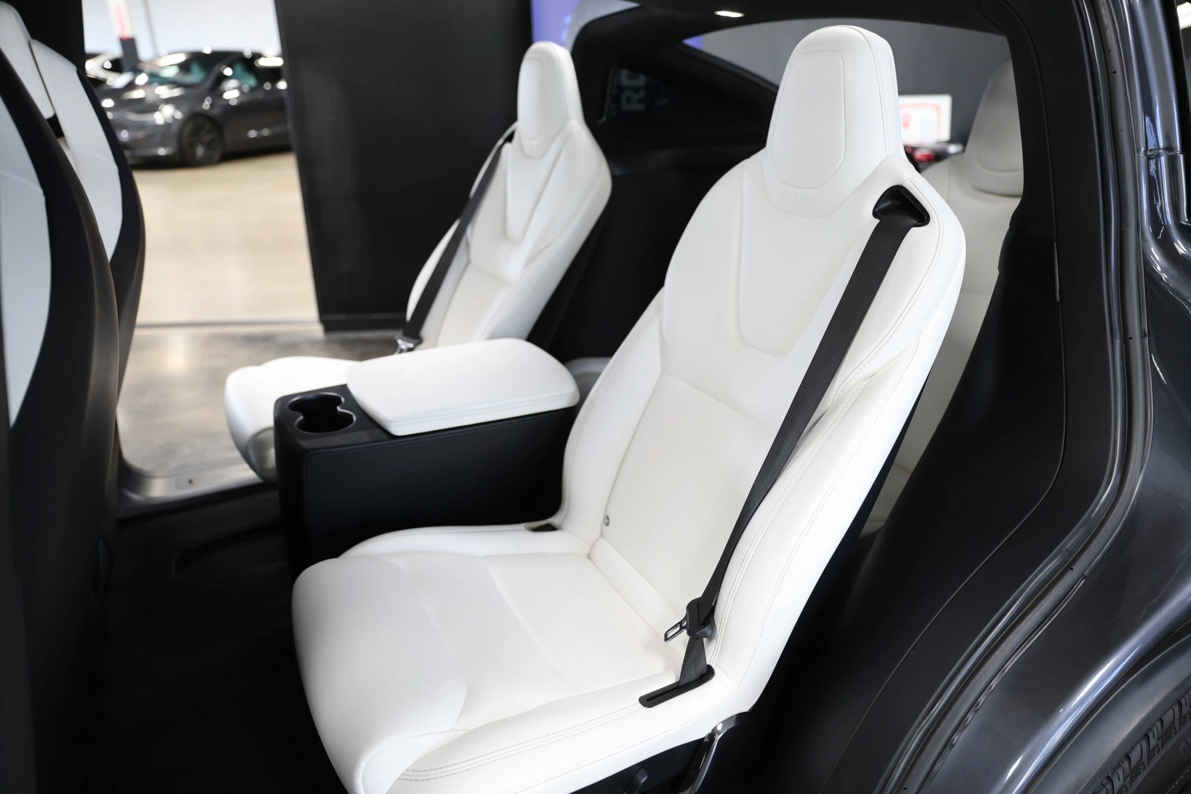 Used 2018 Tesla Model X 100D AWD/4WD image 38