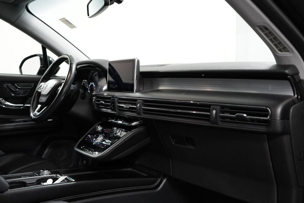 Used 2020 Lincoln Corsair AWD image 23