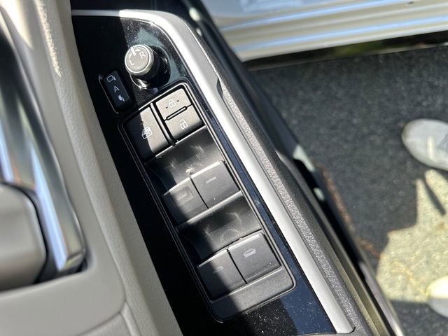 New 2026 Toyota Sienna Platinum AWD/4WD image 23