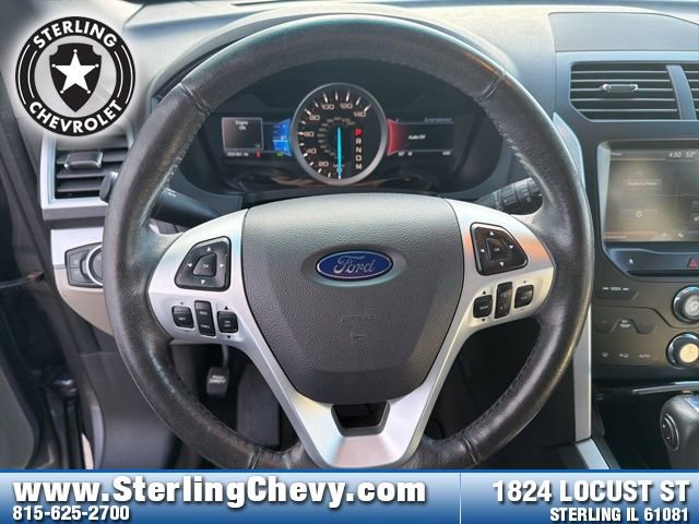 Used 2014 Ford Explorer XLT w/ Equipment Group 202A AWD/4WD image 18